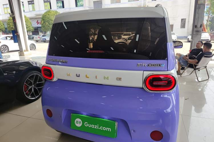 Used Wuling Hongguang MINIEV 2024 3rd Generation 215km Advanced Version
