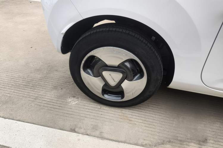 Used Geely Galaxy Panda 2023 Panda Mini New Year Edition Treasure Bear
