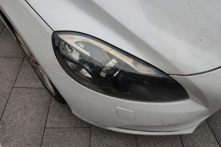 Used Volvo V40 2015 1.6T Zhiya Edition