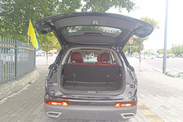 Used Dongfeng Fengon 580 2022 1.5T Automatic Luxury Edition
