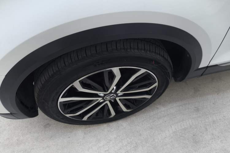 Used Volkswagen T-ROC 2021 280TSI DSG Two-Wheel Drive Comfort Connect Edition