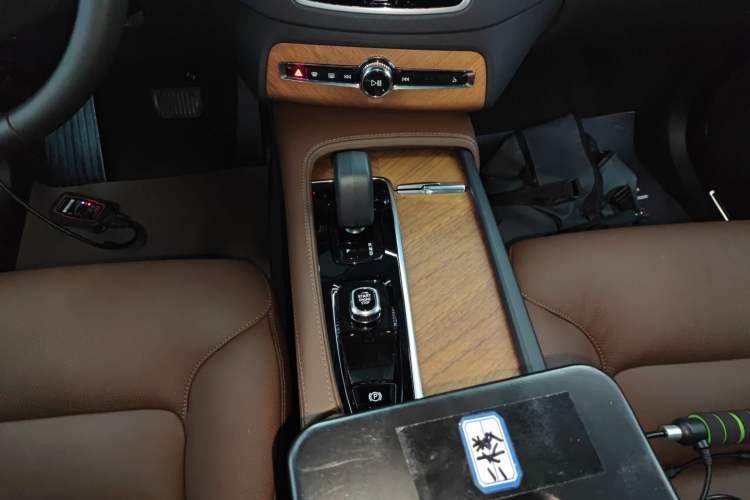 Used Volvo XC90 2024 B6 Zhiyi Luxury 7-Seater