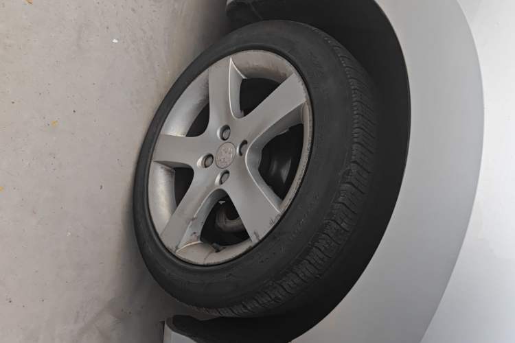 Used Peugeot 408 2013 2.0L Automatic Luxury Edition