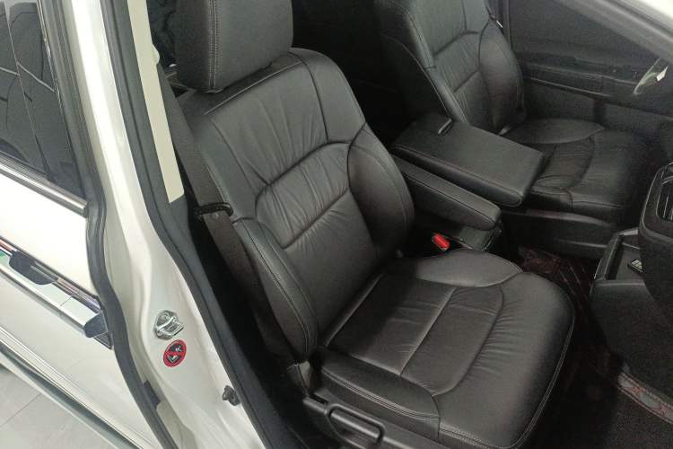 Used Honda Elysion 2016 2.4L Luxury Edition Right Front Seat