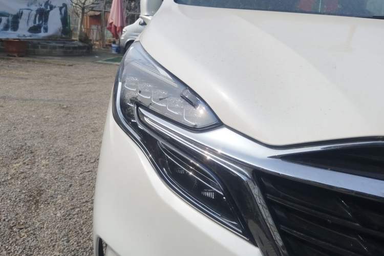 Used Buick GL8 2021 ES Landtrek 653T Luxury Model