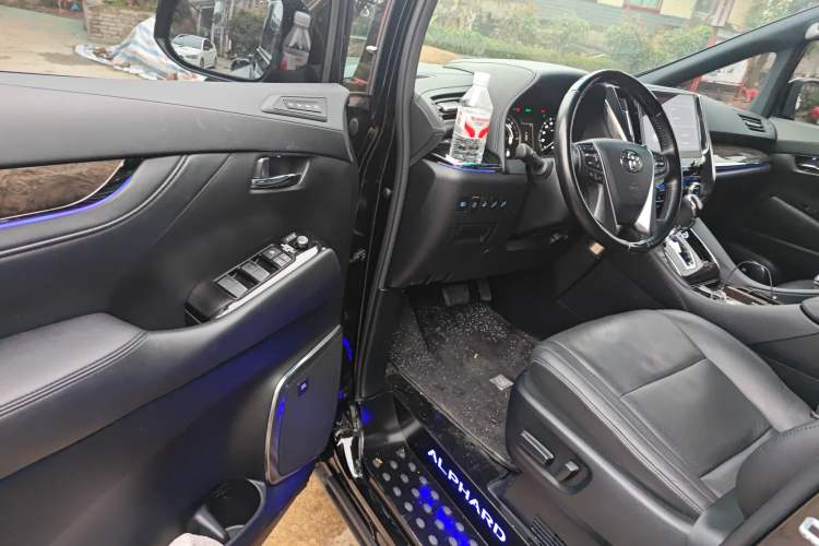 Used Toyota Alphard 2021 Dual-Engine 2.5L Prestige Edition