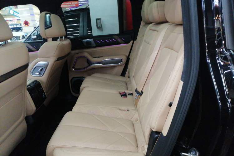 Used Formula Leopard Leopard 8 2025 Smart & Brave Flagship Edition 7 Seats