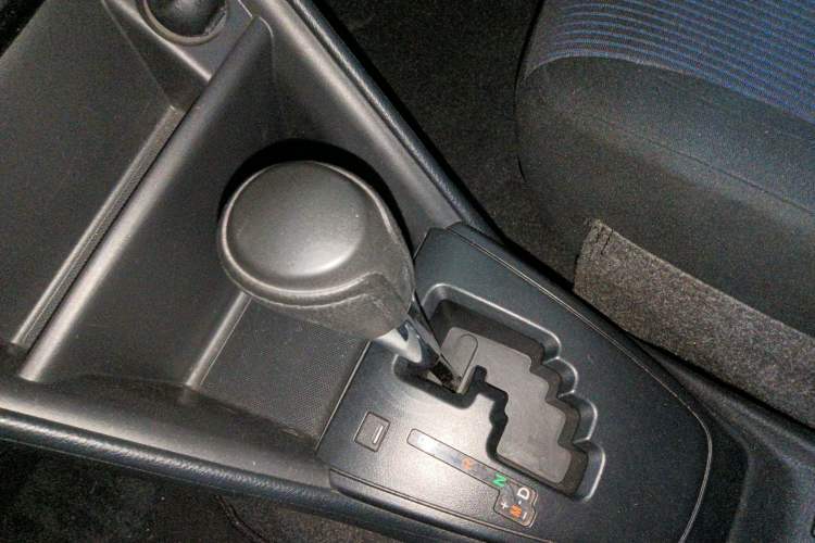 Used Toyota YARiS L Zhi Xiang 2021 1.5L CVT Leading Edition Gear Lever