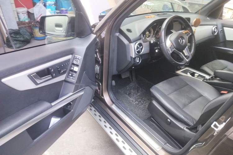 Used Mercedes-Benz GLK-Class 2015 GLK 300 4MATIC Fashion Edition Ultimate Version
