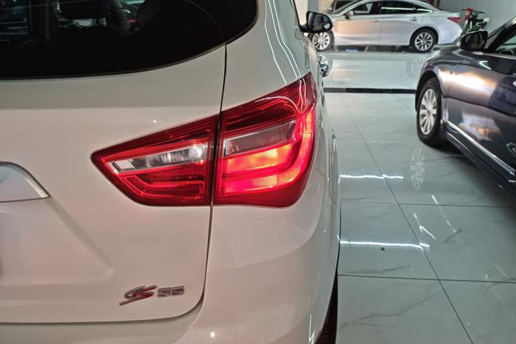 Used CHANGAN CS35 2017 1.6L Manual Luxury Model
