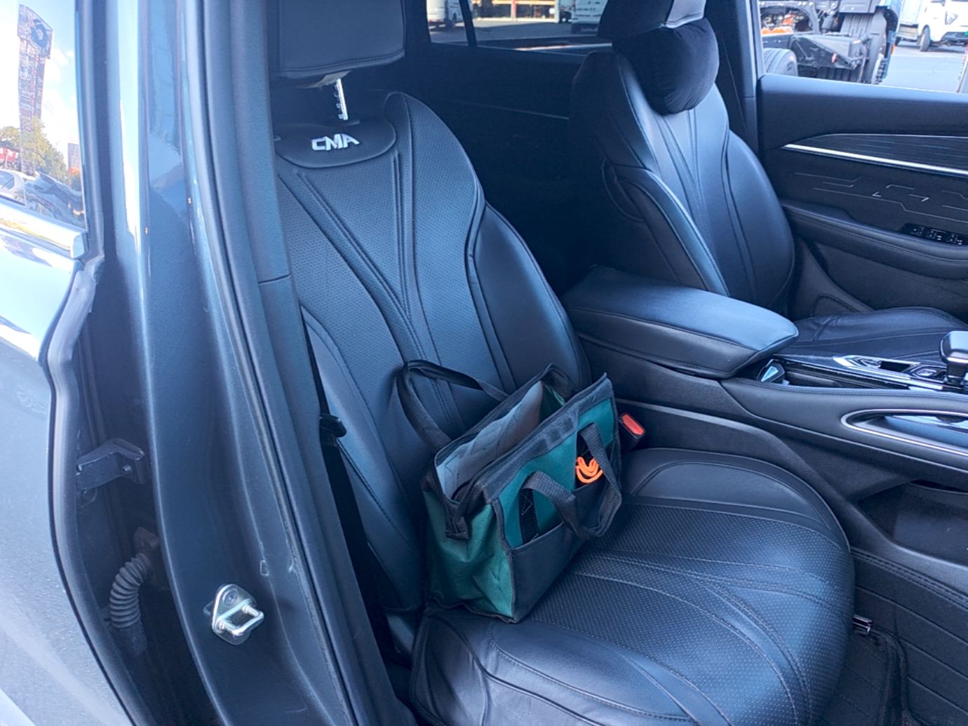 Geely Auto Monjaro L 2024 2.0TD High-Power Automatic Two-Wheel Drive Skyline Edition — снимка 19
