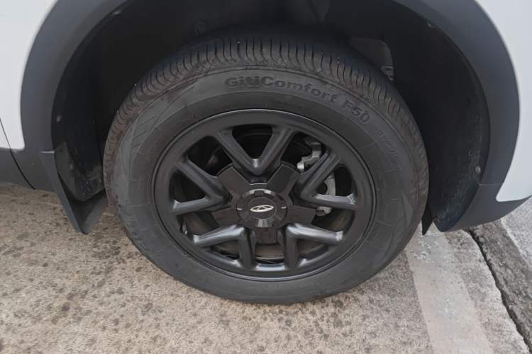 Used Chery Tiggo 5x 2023 1.5L Manual Urban Version Right Front Wheel Hub