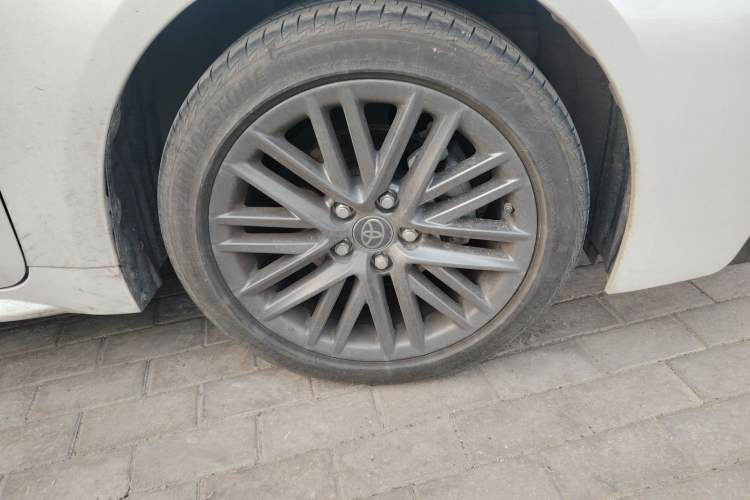 Used Toyota Levin 2021 2.0L Luxury Edition Right Front Wheel Hub