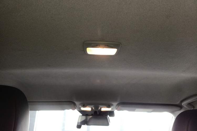 Used Peugeot 4008 2013 2.0L 4x4 Fashion Edition Headliner