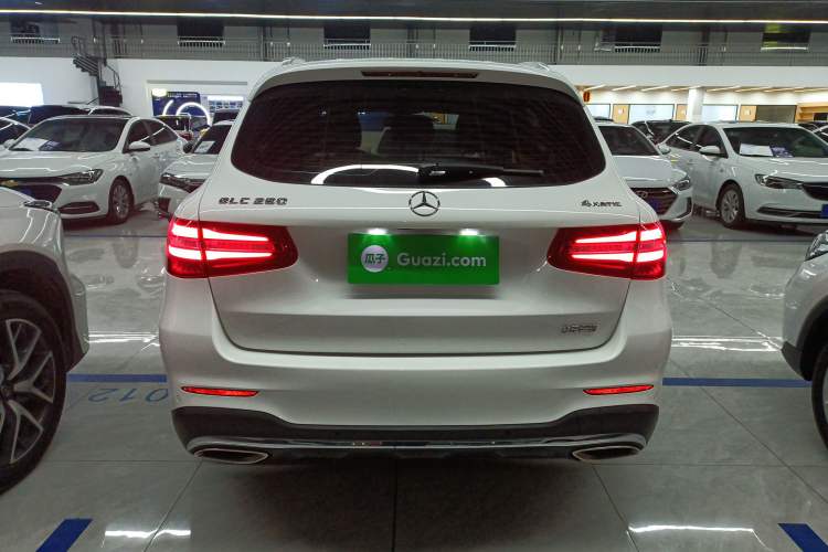 Used Mercedes-Benz GLC 2018 GLC 260 4MATIC Dynamic Edition
