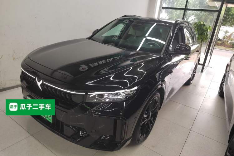 Used VOYAH FREE 2025 318 259 km All-Wheel-Drive Exploration Edition