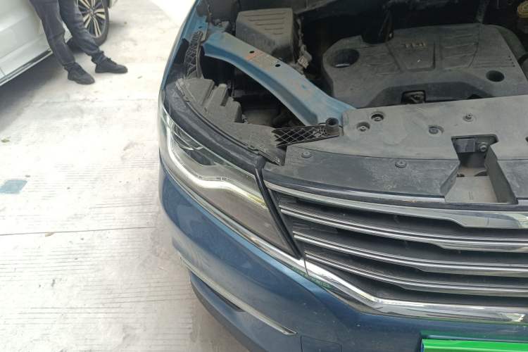 Used Roewe RX5 2016 20T Two-Wheel Drive Manual Flagship Edition