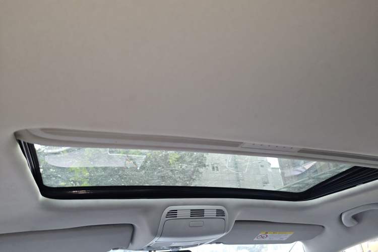 Used Volkswagen Magotan 2016 1.8TSI Smart Comfort Model Headliner