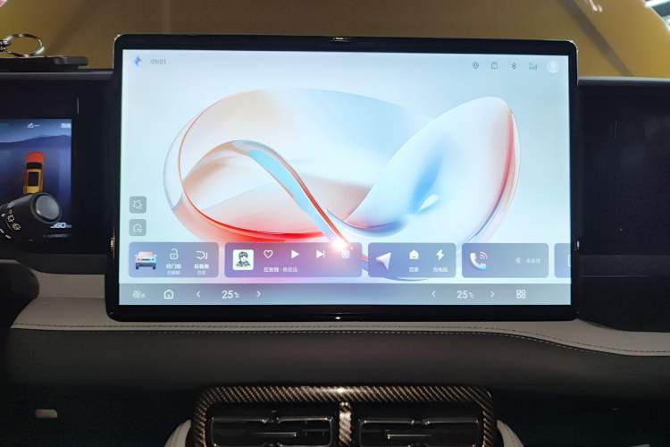 Used Formula Leopard Leopard 5 2023 Navigator Edition