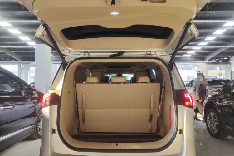 Used Buick GL8 New Energy 2025 Lu Shang Luxury Edition 7-Seater