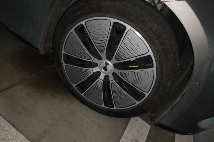 Used Denza Z9GT 2024 630 All-Wheel Drive Max Edition