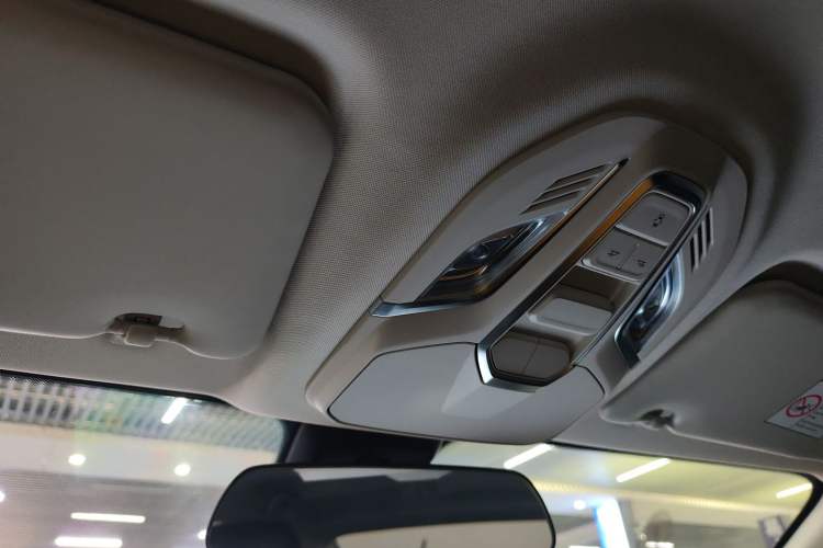 Used Wuling Xingguang 2023 150 Advanced Edition
