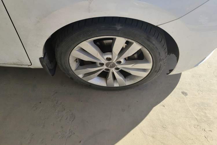 Used Chery Arrizo 5 2017 1.5L Manual Lingchao Edition Right Front Wheel Hub