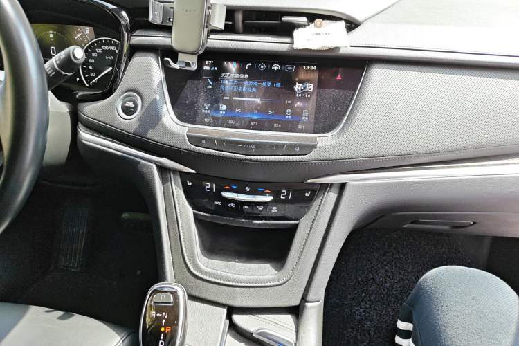 Used Cadillac XT5 2018 25T Luxury Model