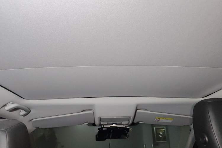 Used Land Rover Discovery Sport 2018 240 PS SE Version
