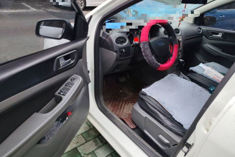 Used Ford Focus 2013 Hatchback Classic 1.8L Automatic Base Model