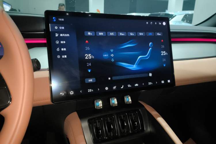 Used BYD Song L EV 2025 550 km Excellence Version