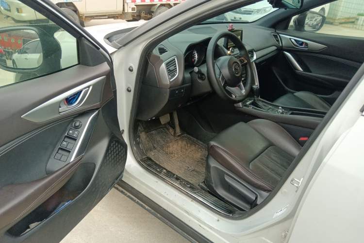 Used Mazda CX-4 2016 2.0L Automatic 2WD Blue Sky Luxury Edition
