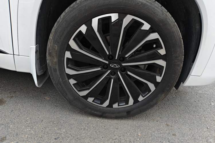 Used Chery Tiggo 9 2023 2.0T Automatic Two-Wheel Drive Luxury Edition 5 Seats