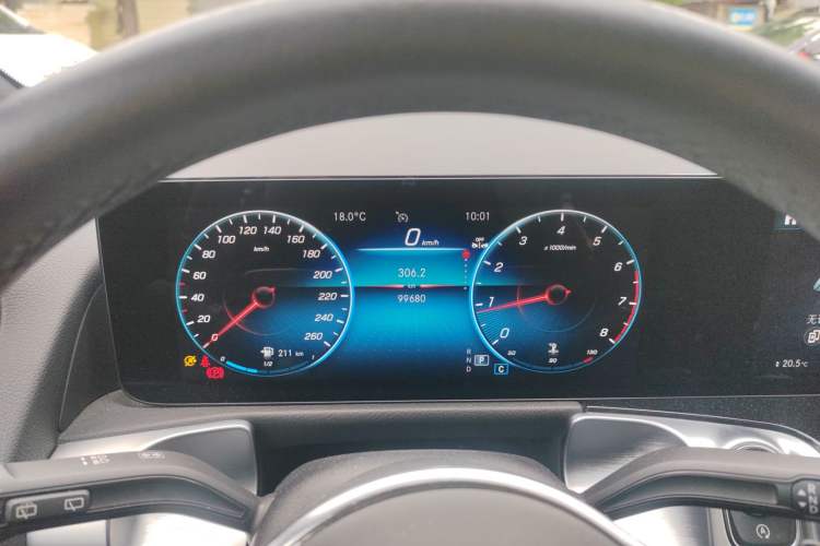 Used Mercedes-Benz GLB 2023 GLB 200 Dynamic Edition Instrument Cluster