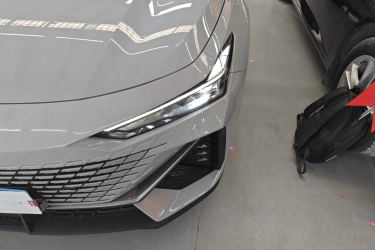 Used CHANGAN UNI-V 2023 1.5T Prestige Model
