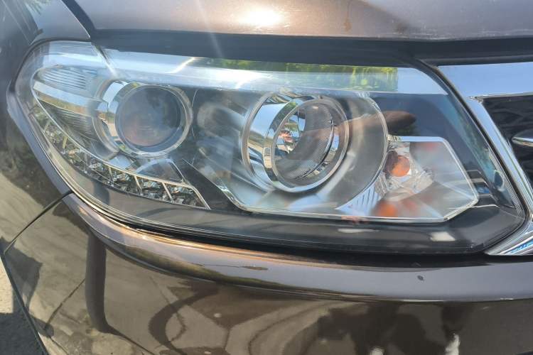 Used Chery Tiggo 5 2015 2.0L CVT Family Deluxe Edition Right Front Headlight