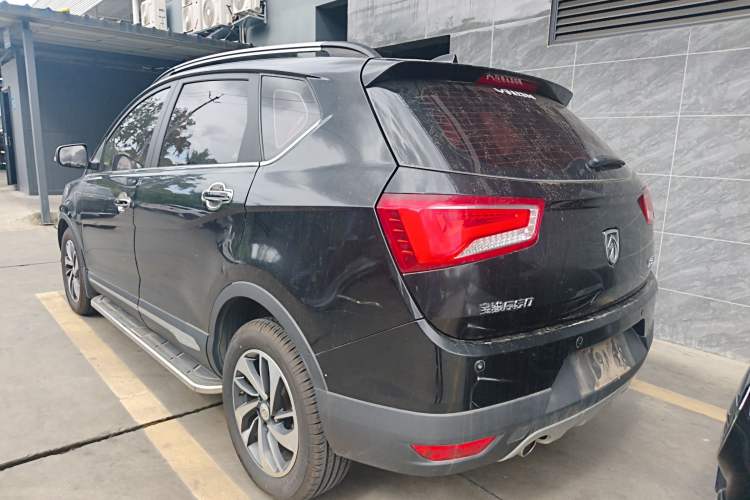Used Baojun 560 2016 1.8L Manual Luxury Edition