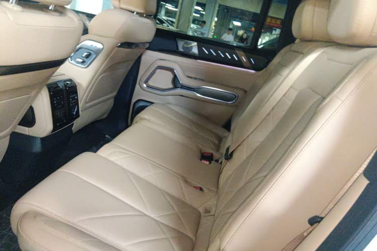 Used Formula Leopard 8 2025 Smart & Brave Flagship Edition 7 Seats
