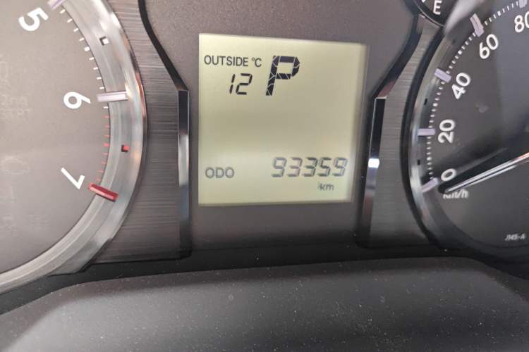 Used Toyota Prado 2018 3.5L Automatic TX Odometer Close Up