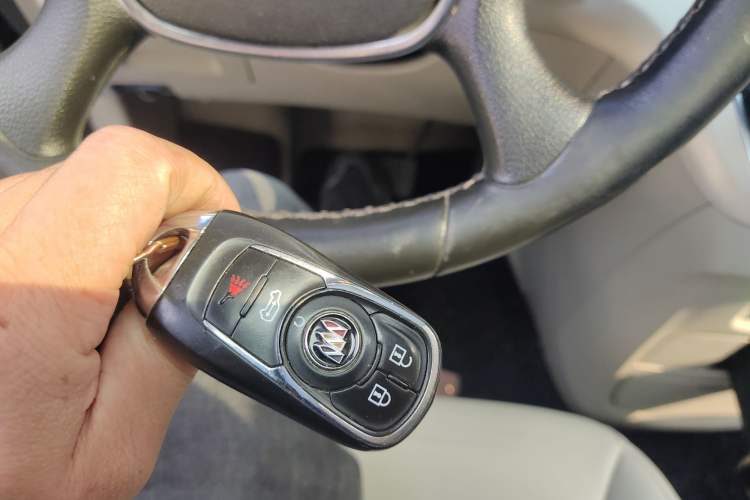 Used Buick GL8 2020 Land Business Class 652T Luxury Model