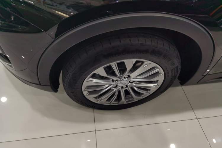 Used Cadillac XT4 2024 28T Two-Wheel-Drive Luxury Version