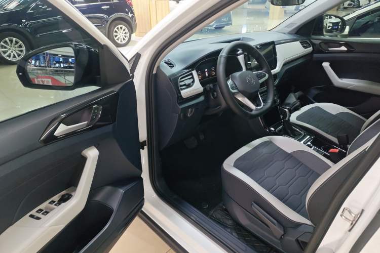 Used Volkswagen Tharu 2025 New Sharp 300TSI Ambitious Edition Driver Seat