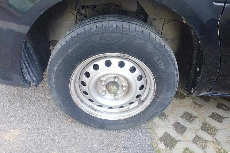 Used FORTHING Lingzhi 2019 M5 1.6L 7-Seater Base Model China VI
