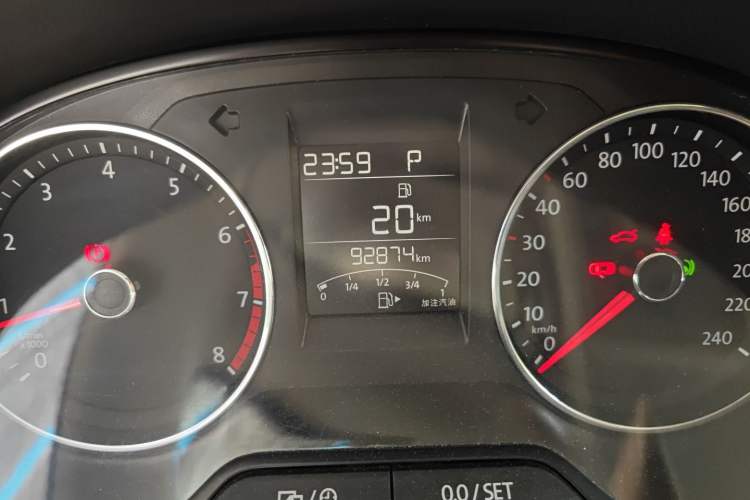 Used Volkswagen Polo 2016 1.6L Automatic Comfort Model
