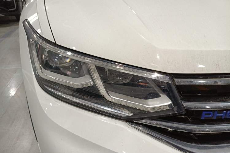 Used Volkswagen Tiguan L New Energy 2023 430 PHEV Plug-in Hybrid Flagship Edition Right Front Headlight