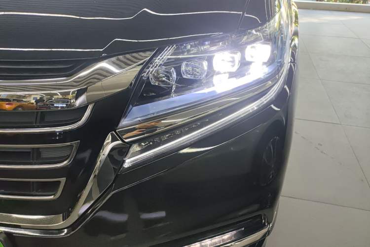 Used Honda Elysion 2019 2.0L Hybrid Luxury Edition