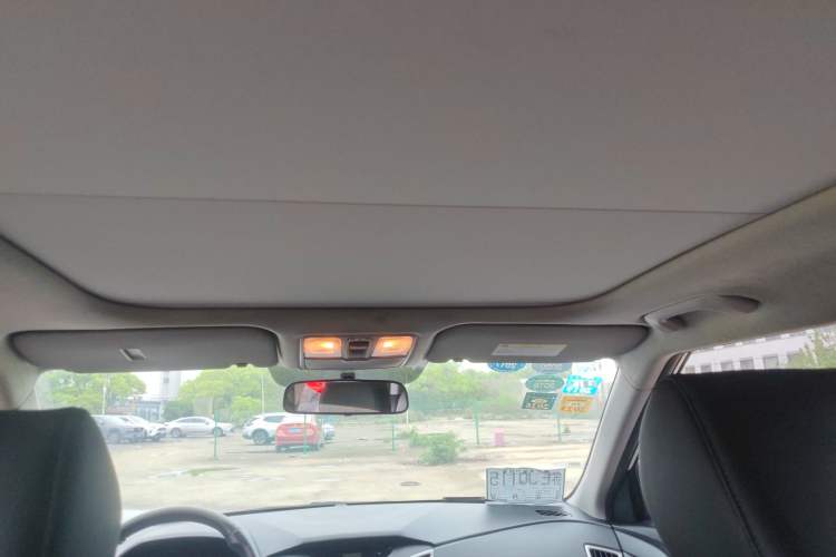 Used Hyundai ix25 2015 1.6L Automatic Two-Wheel Drive Smart GLS Trim Headliner