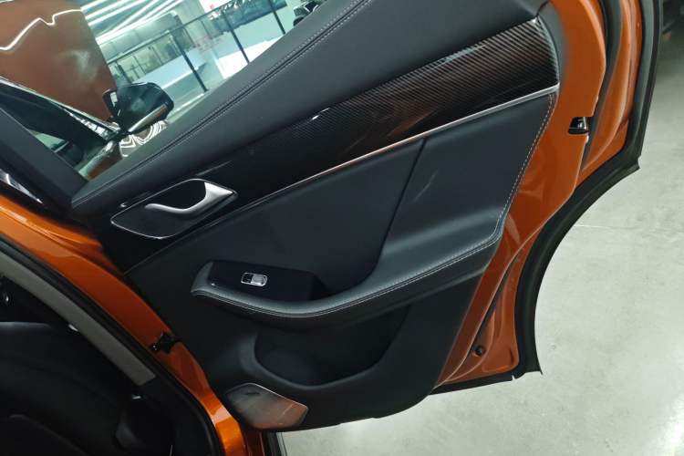 Used SERES SF5 2020 Four-Wheel Drive High-Performance Sports Edition
