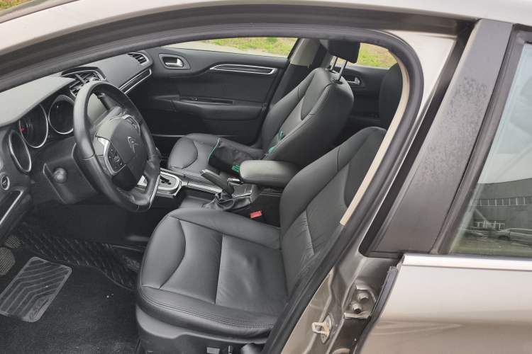 Used Citroen C4L 2014 1.6THP Intelligent Drive Automatic Dynamic Model
