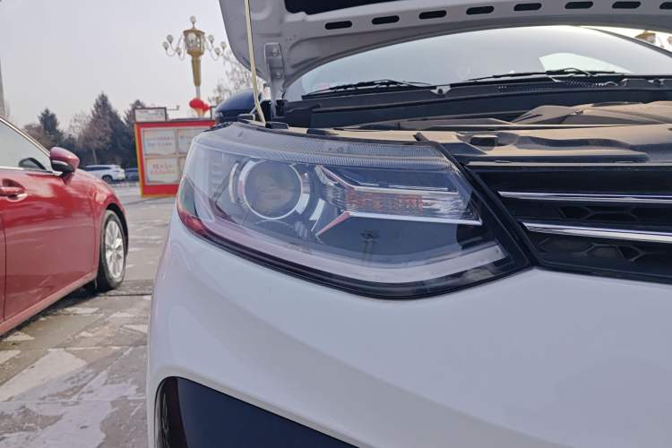 Used Soueast DX5 2021 1.5L Manual Luxury Version
